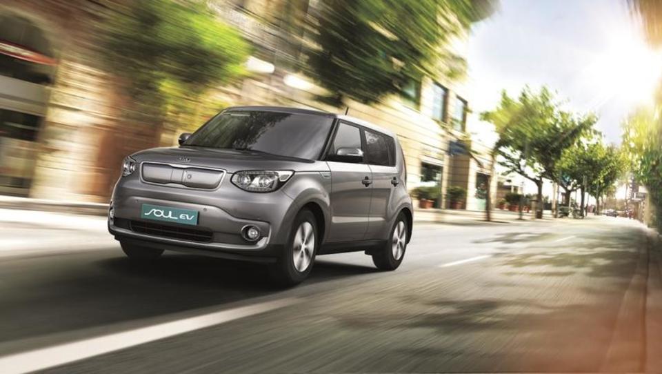 Posodobljena električna kia soul pridobila 40 kilometrov dosega 