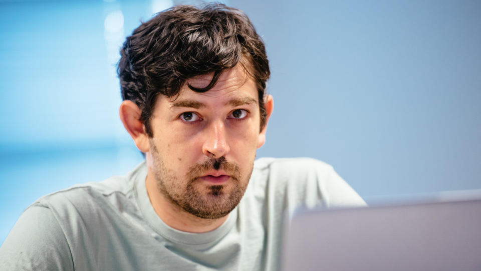 Kratek pogled na aktualno politiko